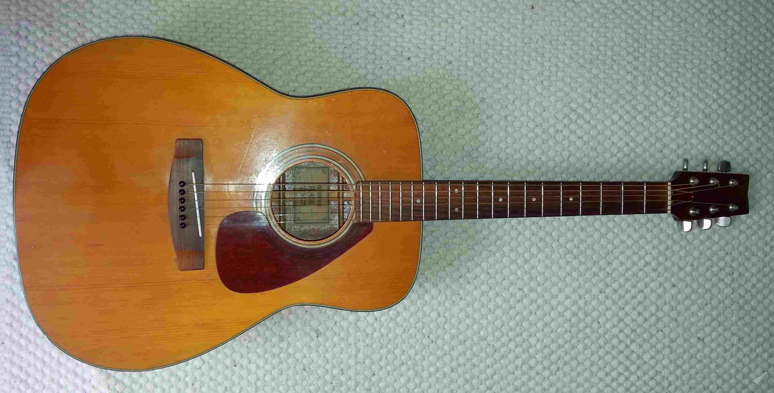 Yamaha FG-160